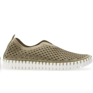 Tulip 139 Perforated Slip-On Sneaker ILSE JACOBSEN